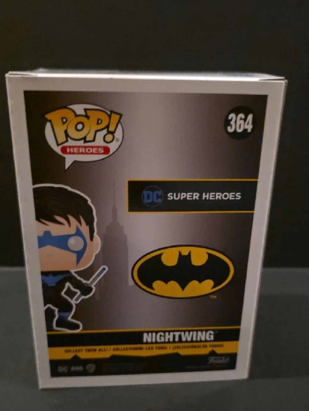 Funko Nightwing Pop! Figure - Blue Mask & Black Suit - Picture 4 of 6
